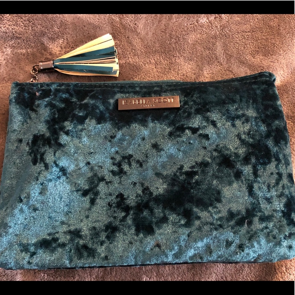 Isabella Scott makeup bag